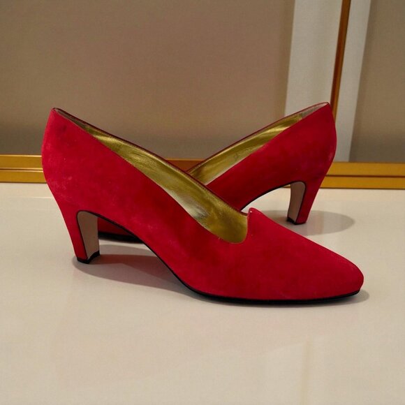 ESCADA Womens Red Suede Vintage Heels Sz 9.5 - Picture 1 of 5